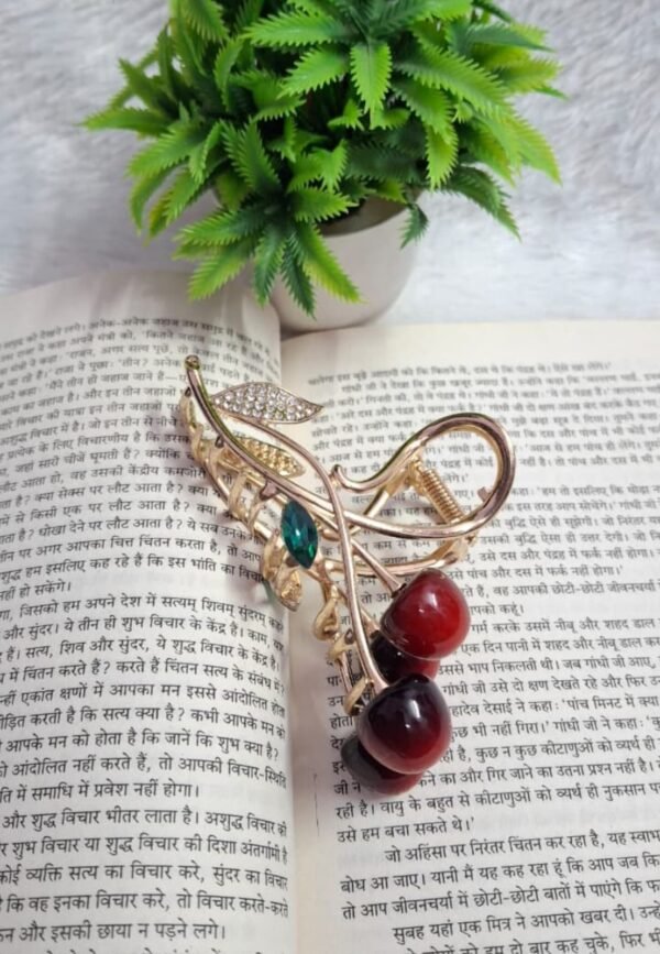 Cherry Metal Hair Claw ( 1 pcs )