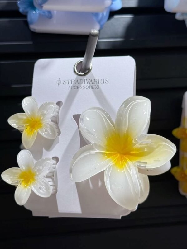 Combo of 2 Mini Flowers 1 Big Flower (White)